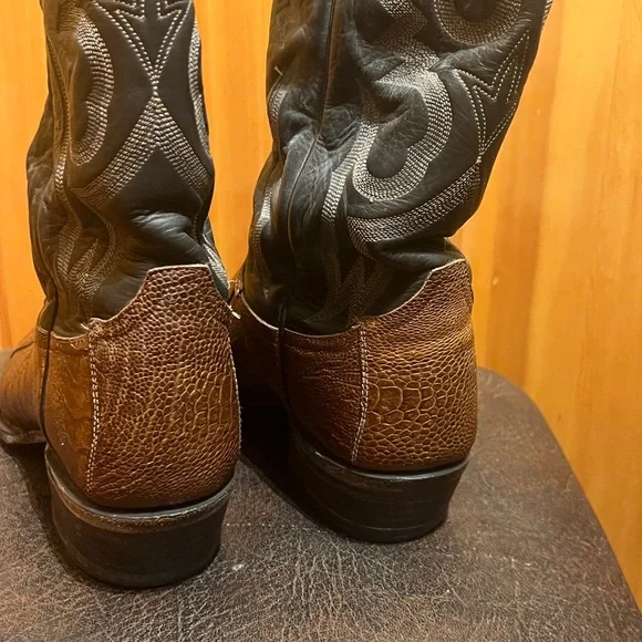 Tony Lama Ostrich Leg have never seen a pair done this way… - Picture 7 of 10